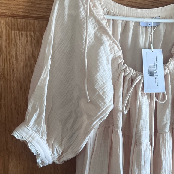 Worth collection Goddess babydoll whimsical maxi dress
Blush color size medium - Picture 5 of 7